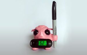 3D printed Star Atlas PURI Pen Holder with removable clock