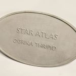 A 3D printed Star Atlas Orgika Thripid model (underside of stand)